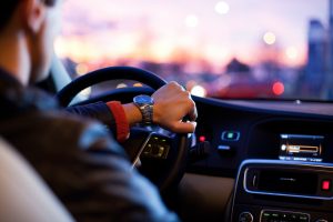 سيارة متاحة للإيجار على منصة رودا